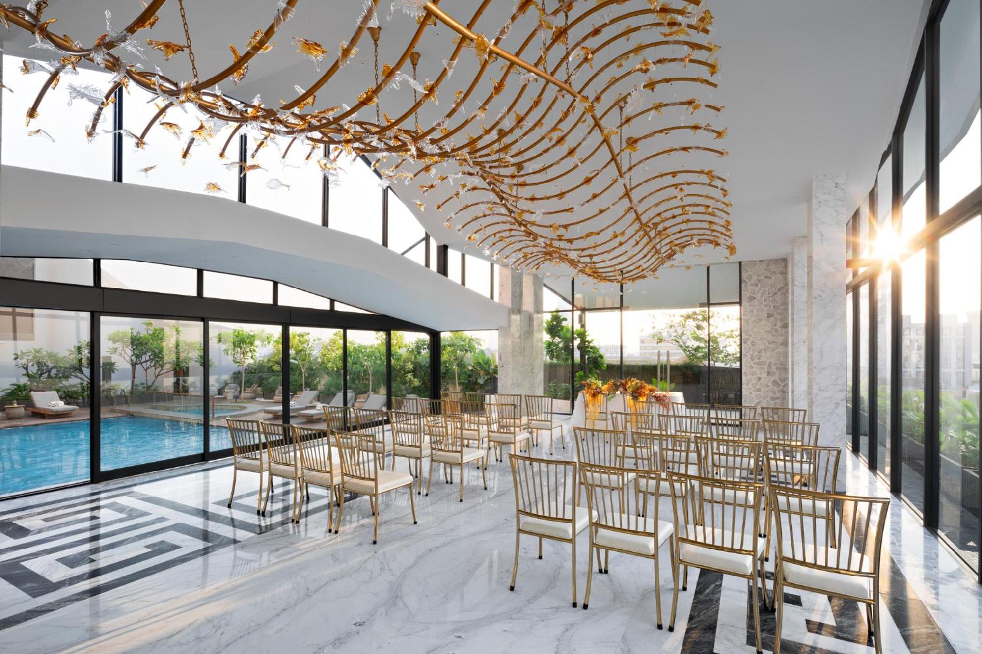 Moevenpick Hotel Jakarta City Centre Exterior foto